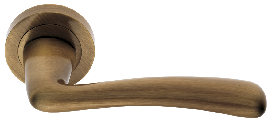 Ручка дверная COCKATOO R2 BGO раздельная на круглой розетке, цвет матовая бронза, латунь фото купить в Ставрополе